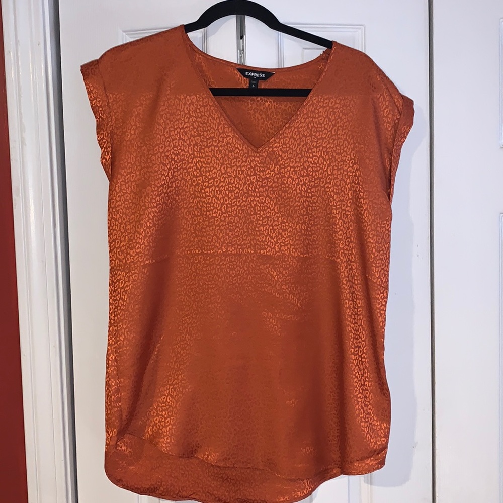 Tonal cheetah print top